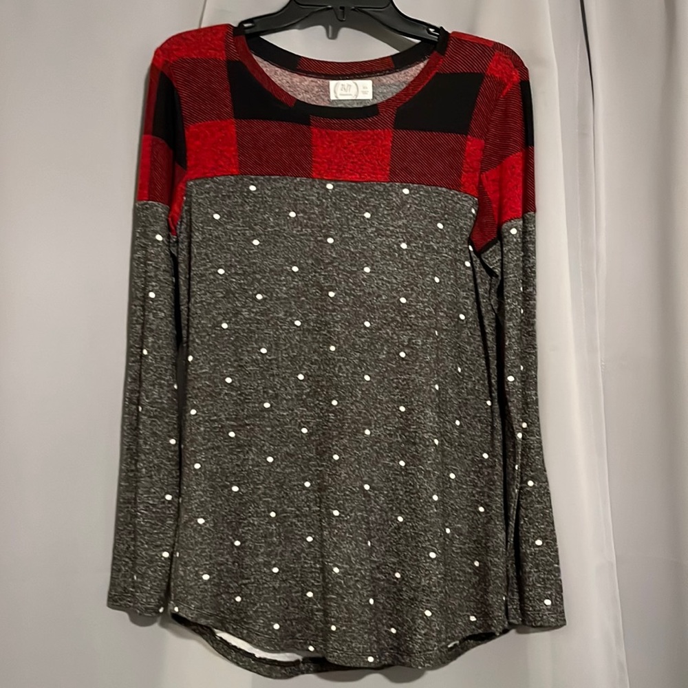 Maurice’s 24/7 XS long sleeve sweater